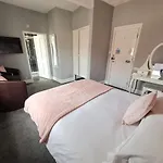 Kimberley House 4*